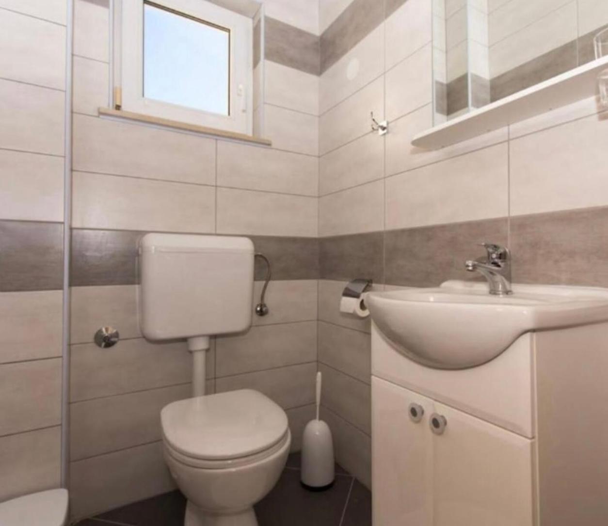 Apartmani Attila Трогир Екстериор снимка