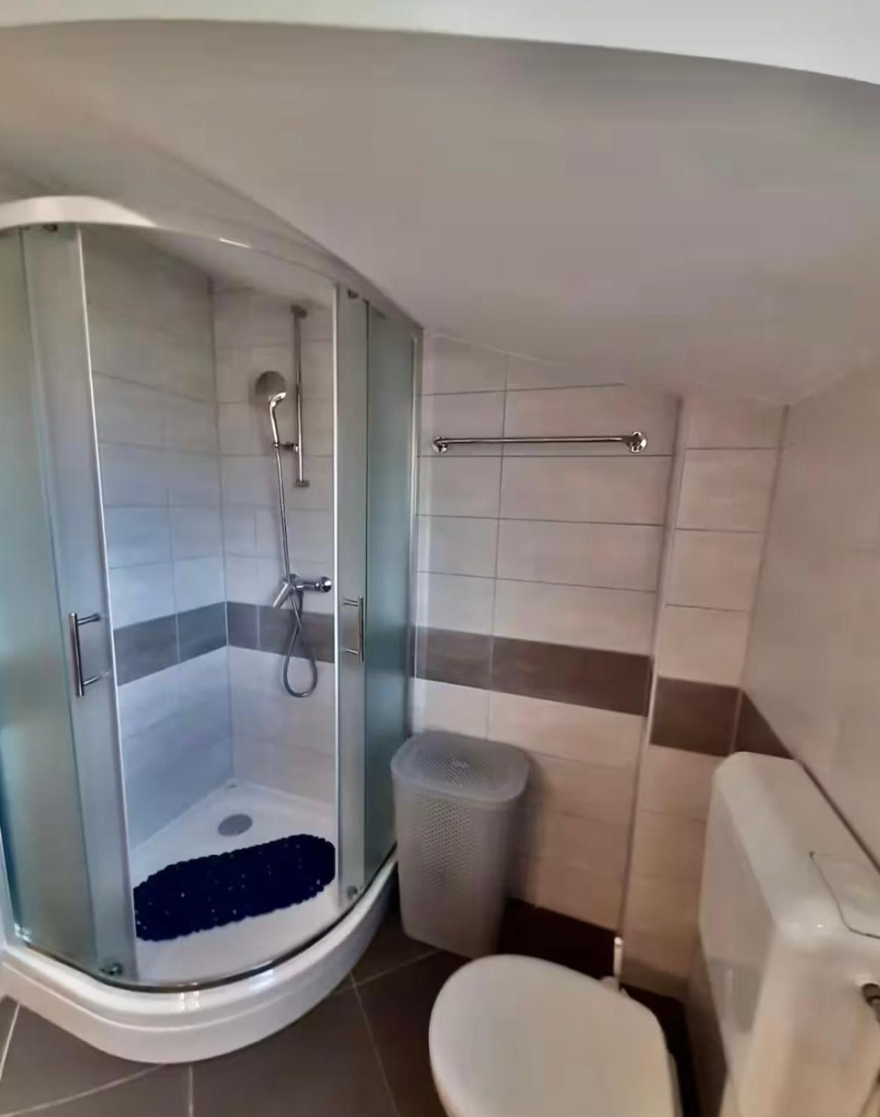 Apartmani Attila Трогир Екстериор снимка